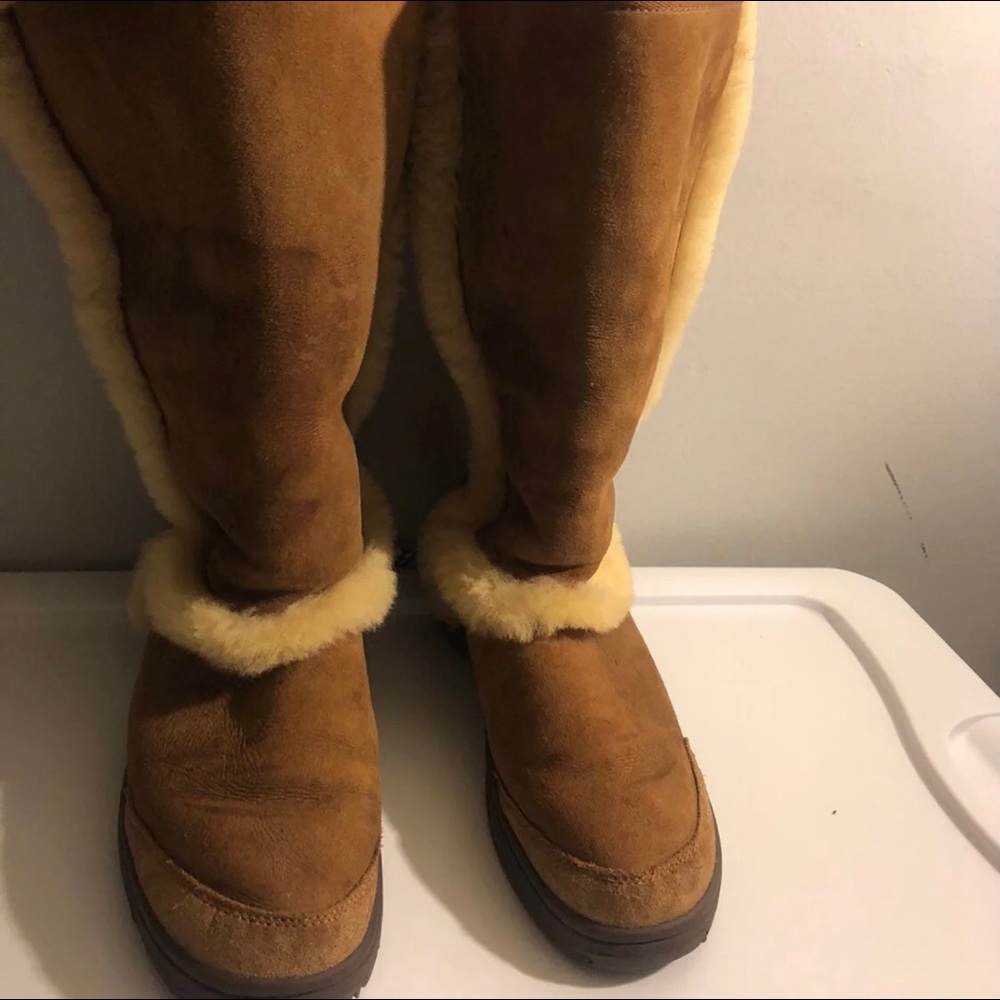 Uggs size 11 boots / good condition/ Sundance tall boots